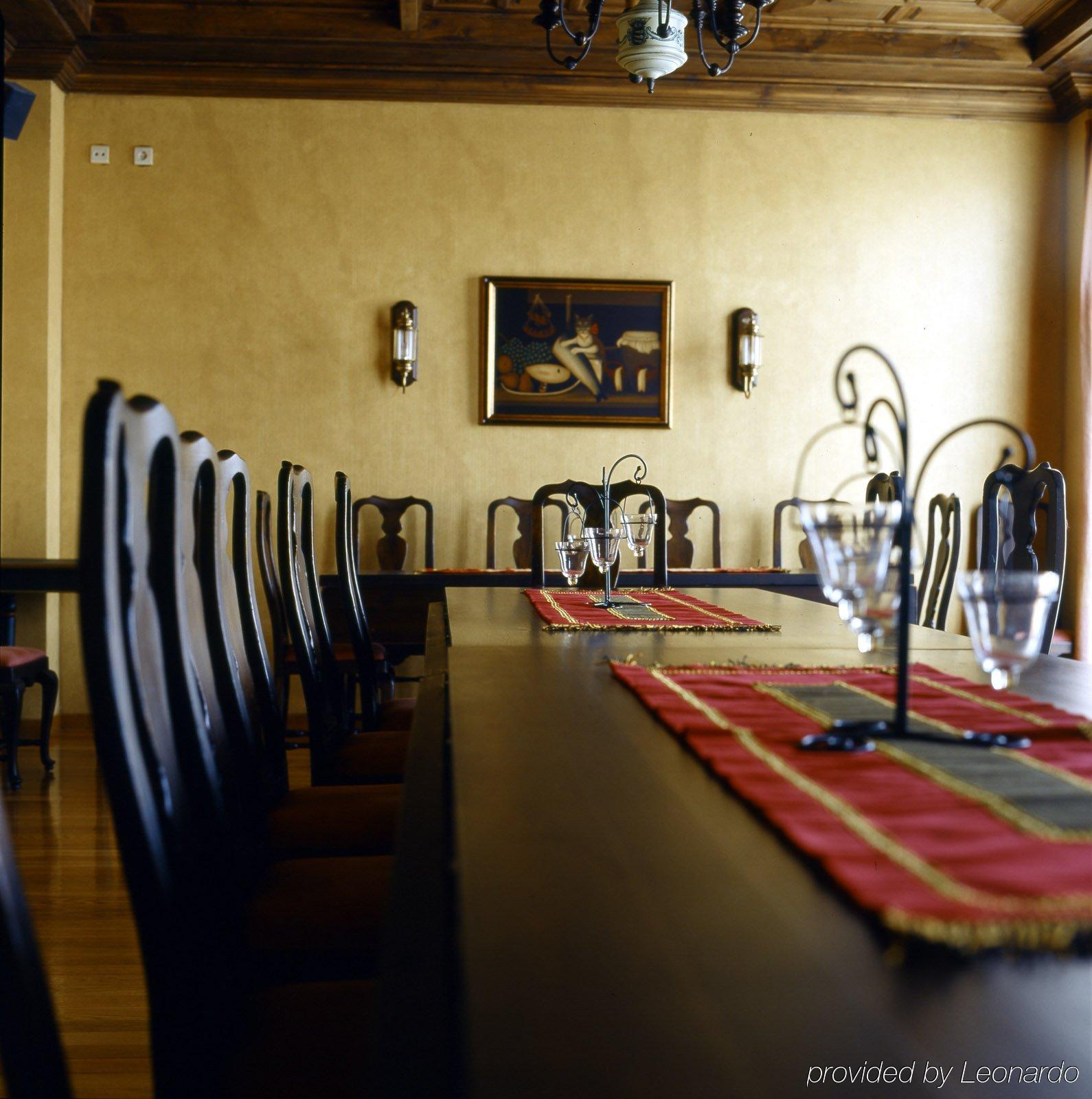 Hotel Puerta De Monfrague Malpartida De Plasencia Restaurante foto