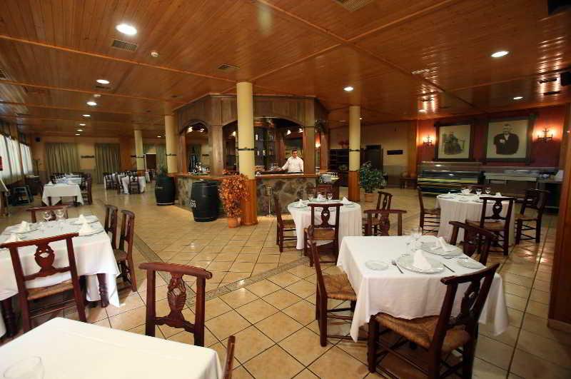 Hotel Puerta De Monfrague Malpartida De Plasencia Exterior foto
